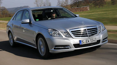 Mercedes E300 BlueTEC Hybrid front tracking