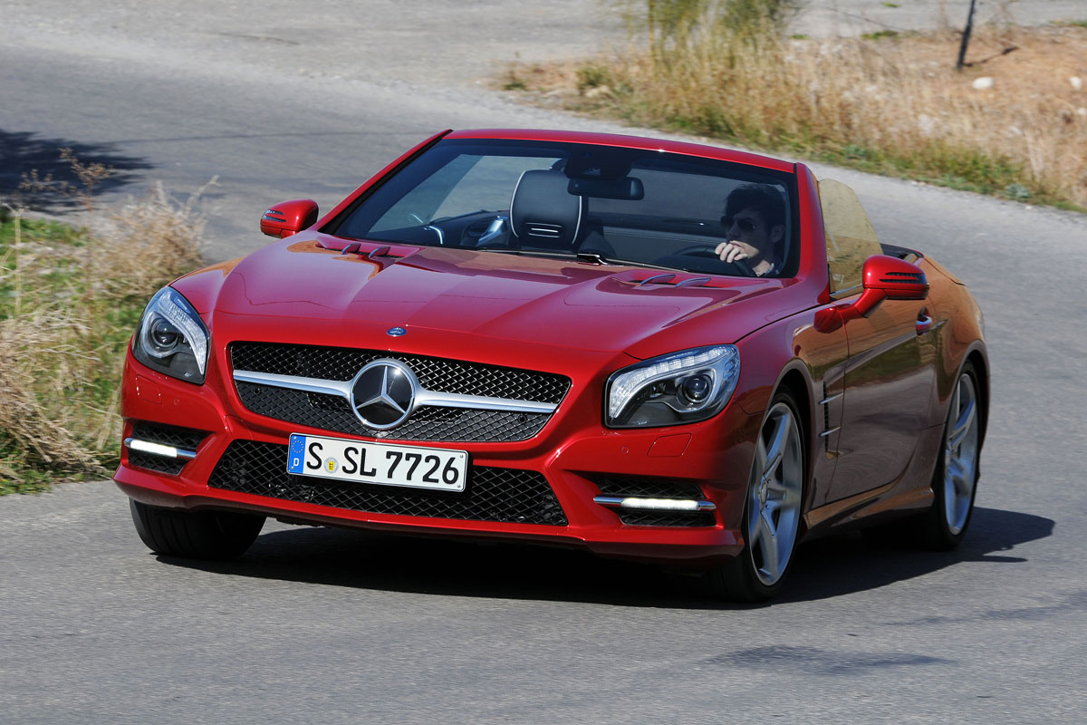 Mercedes SL front cornering