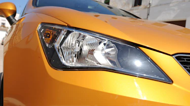 2012 SEAT Ibiza lights