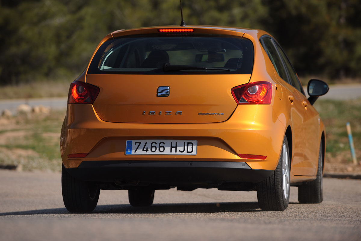 2012 SEAT Ibiza rear cornering