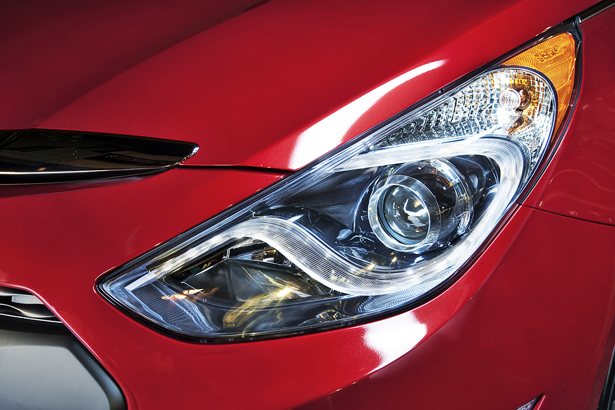 Hyundai Sonata Hybrid light
