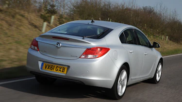 Vauxhall Insignia 2.0 CDTI ecoFLEX rear tracking