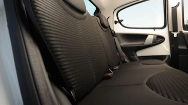Peugeot 107 1.0 Active rear seats