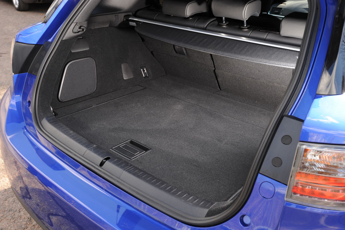 Lexus CT 200h boot