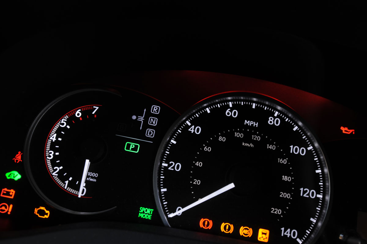 Lexus CT 200h dials