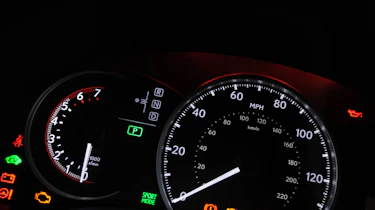 Lexus CT 200h dials