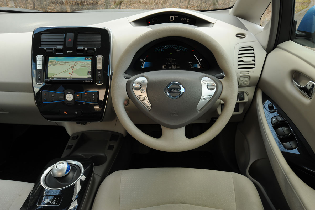 Nissan Leaf interior