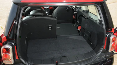 MINI Cooper D Clubman boot