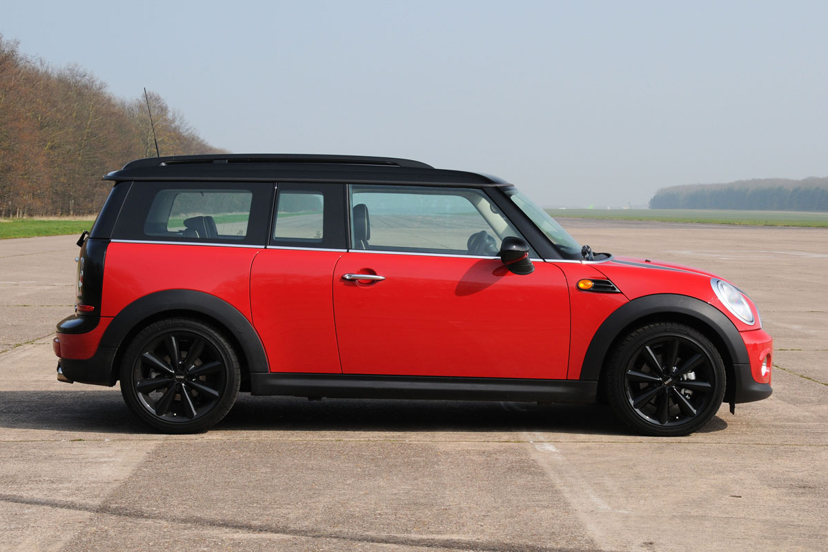 MINI Cooper D Clubman profile