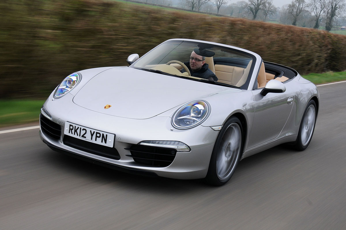 Porsche 911 Cabriolet front tracking