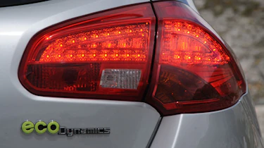 Kia Cee'd badge