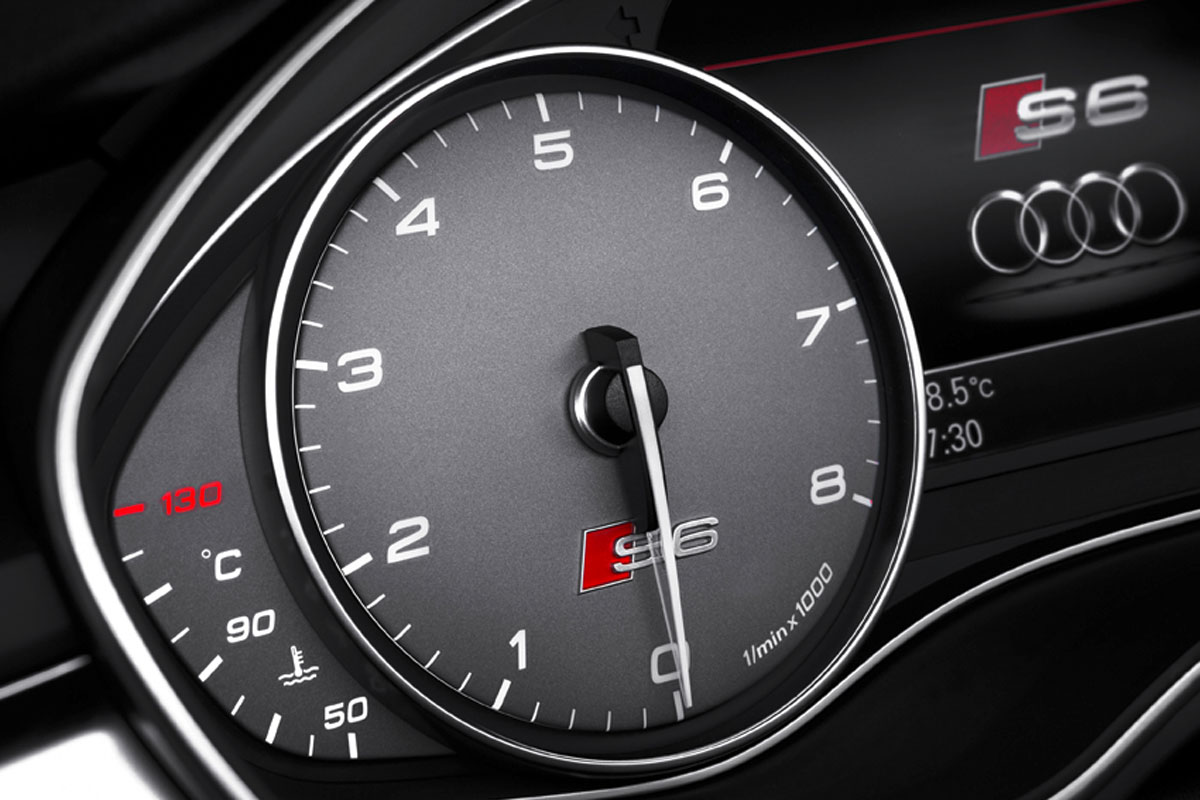 Audi S6 dials