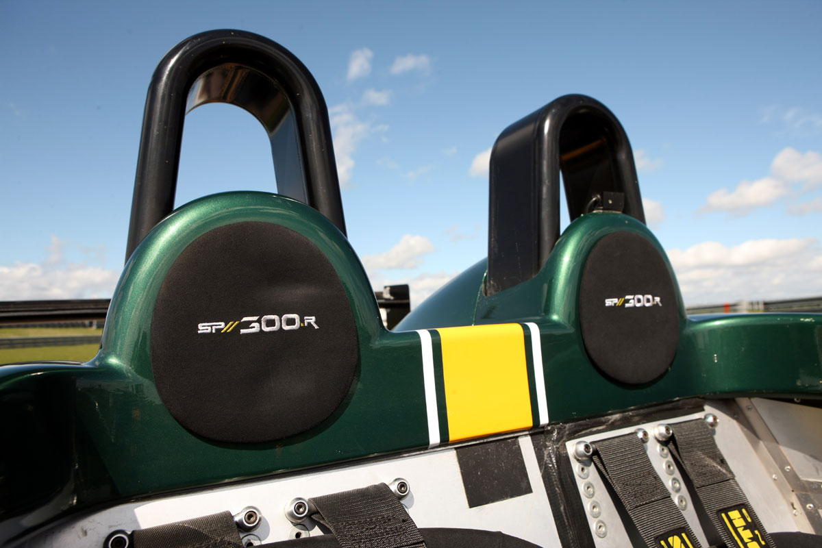 Caterham SP/300R seats