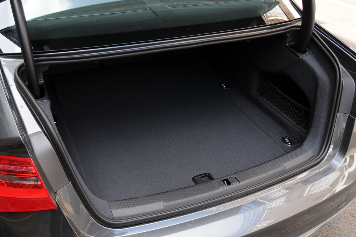 Audi A6 BiTDI S line boot