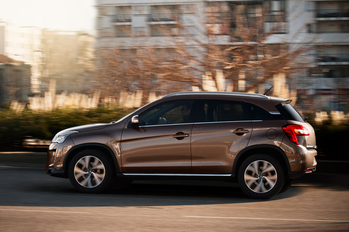 Citroen C4 Aircross panning