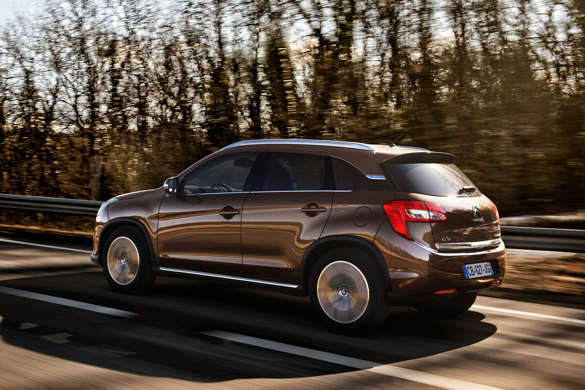 Citroen C4 Aircross rear tracking