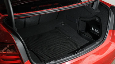 BMW 320d boot