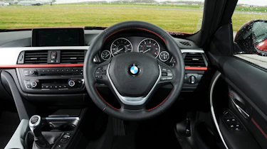 BMW 320d dash