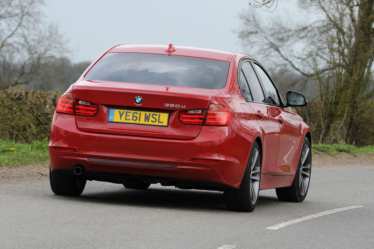 BMW 320d rear cornering