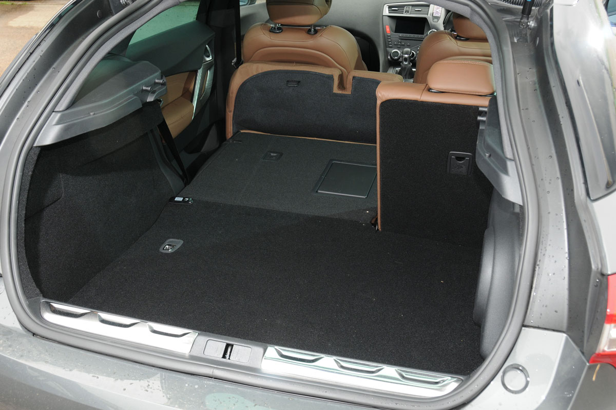 Citroen DS5 HDi boot