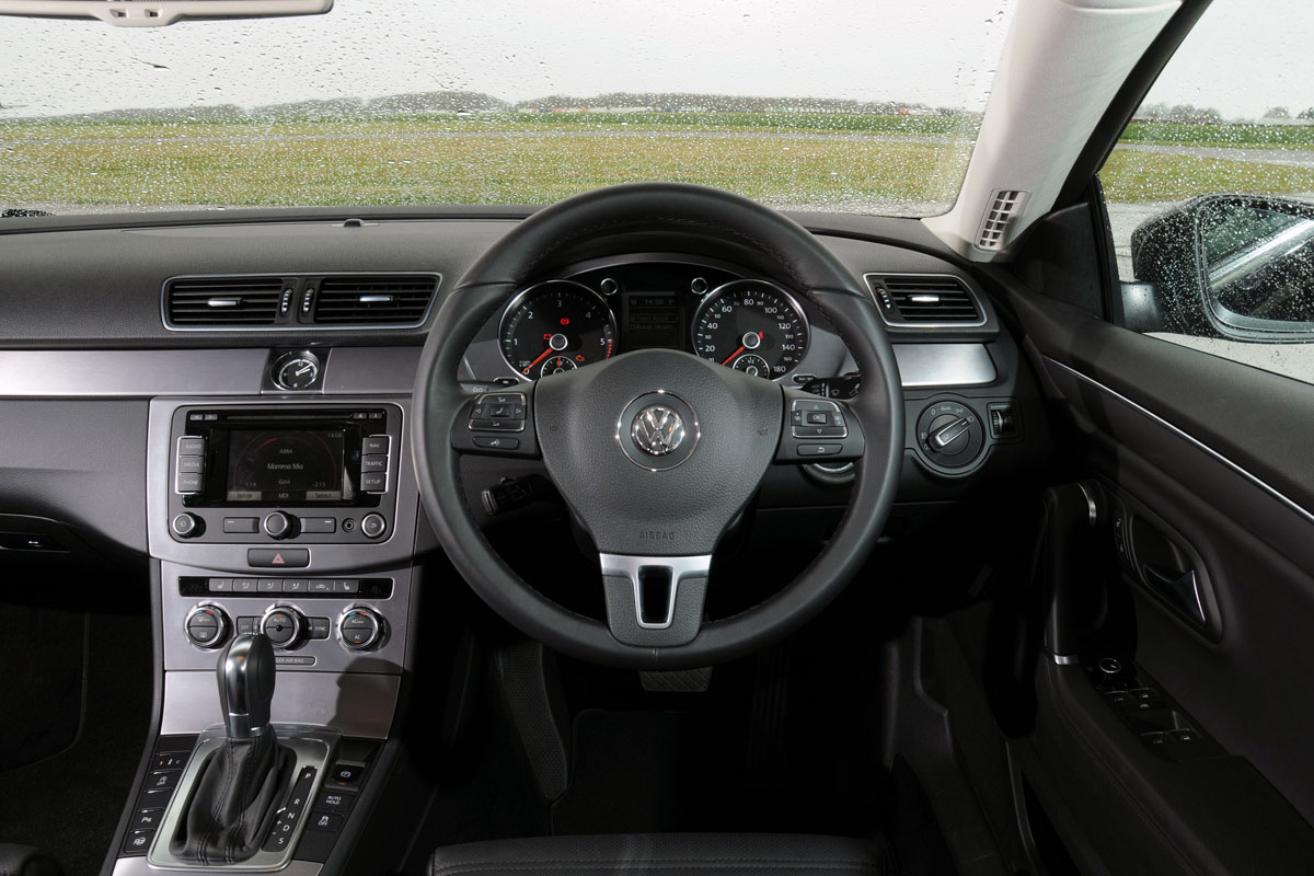 Volkswagen CC 2.0 TDI dash