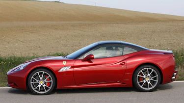Ferrari California profile