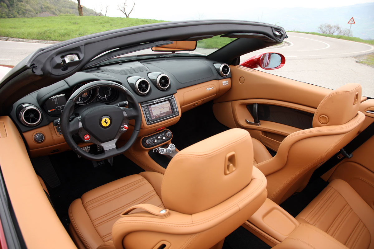 Ferrari California interior