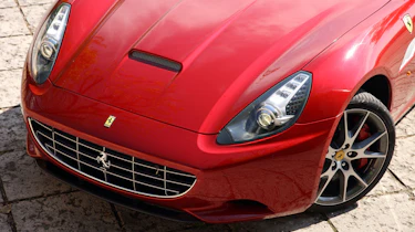 Ferrari California grille