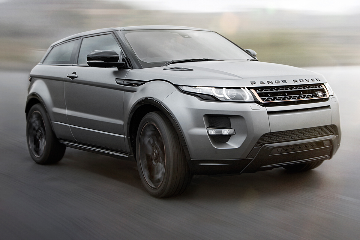 Victoria Beckham Evoque front tracking