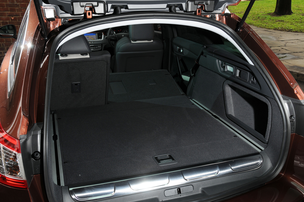 Peugeot 508 RXH boot