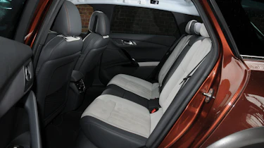Peugeot 508 RXH rear seats