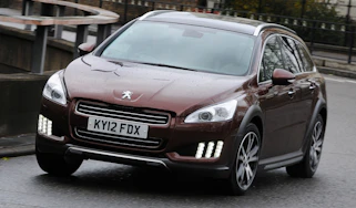 Peugeot 508 RXH front cornering