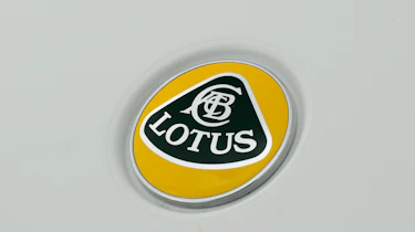 Lotus Exige S badge