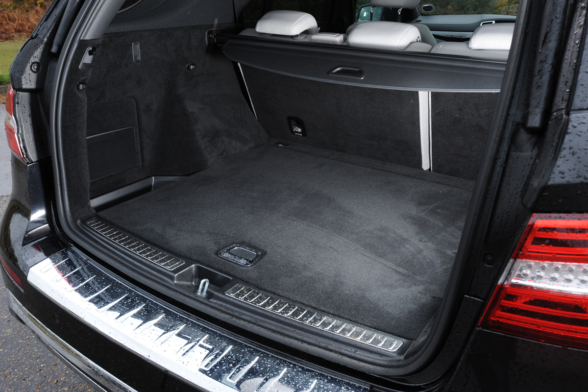 Mercedes ML 350 CDI boot