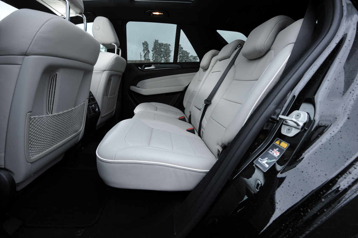 Mercedes ML 350 CDI rear seats