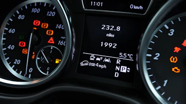 Mercedes ML 350 CDI dials