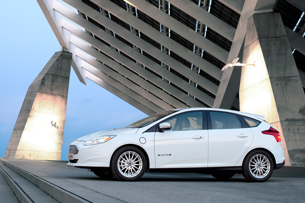 Ford Focus BEV profile