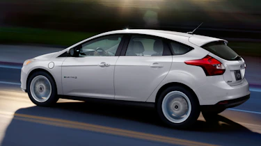 Ford Focus BEV rear tracking