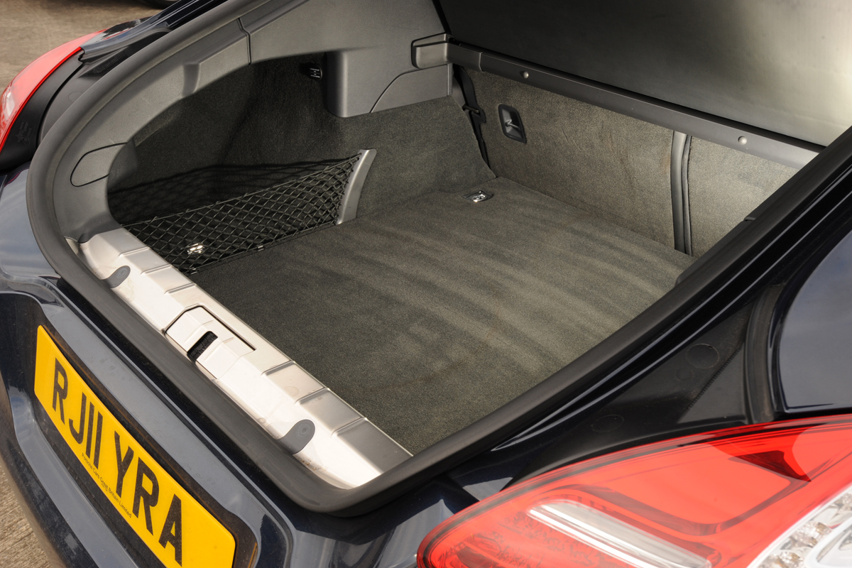 Porsche Panamera Turbo S boot