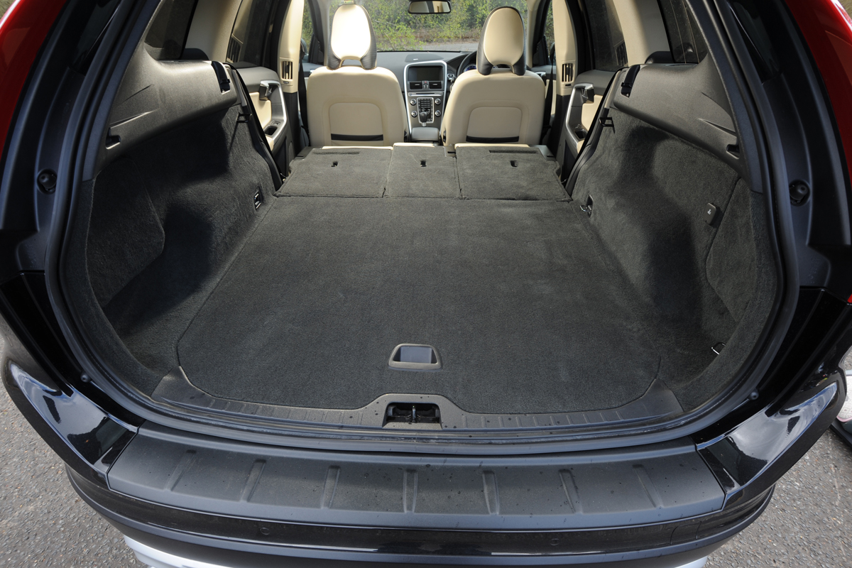 Volvo XC60 D3 DRIVe boot