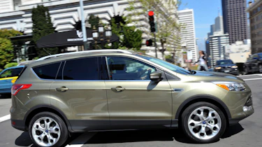 Ford Escape panning