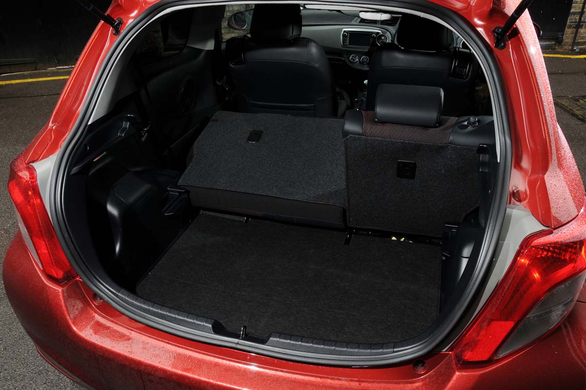 Toyota Yaris boot