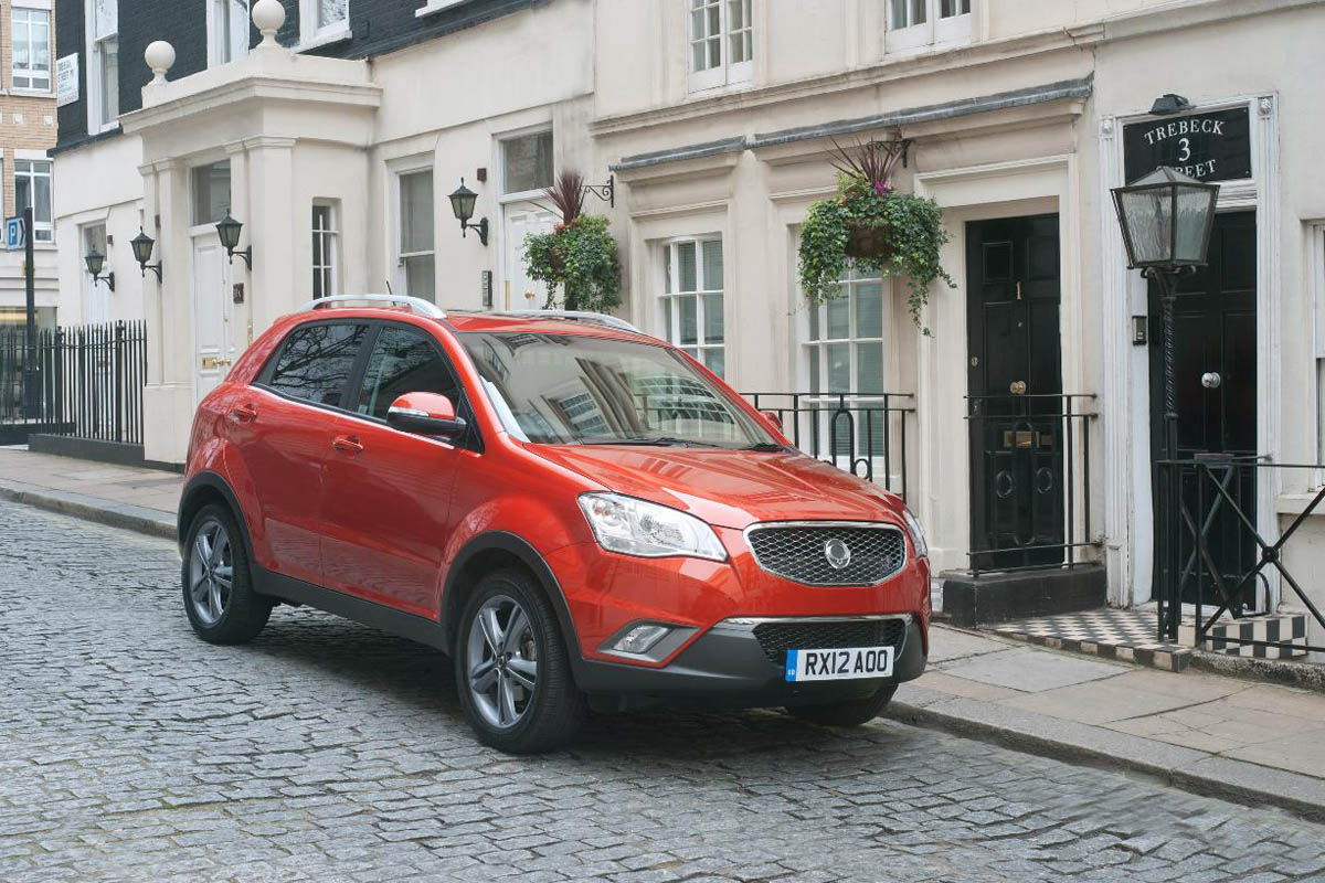 SsangYong Korando LE front static 2