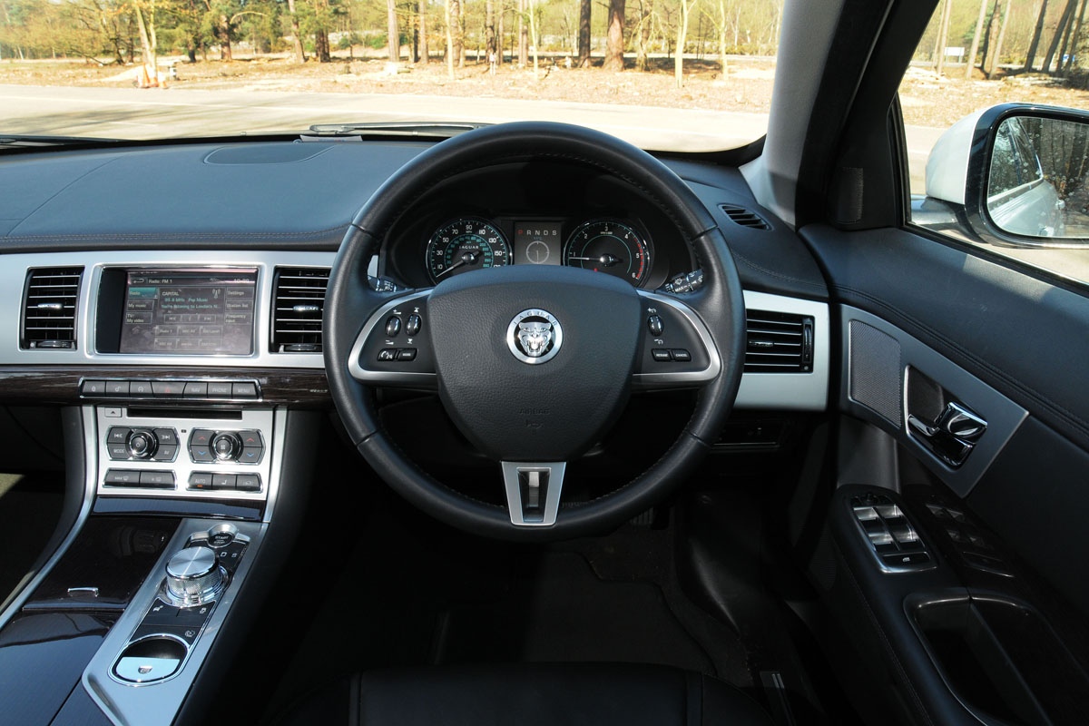 Jaguar XF interior