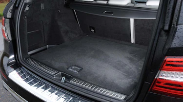 Mercedes ML boot
