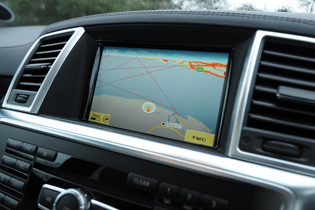 Mercedes ML screen