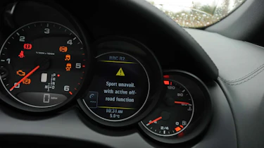 Porsche Cayenne dials