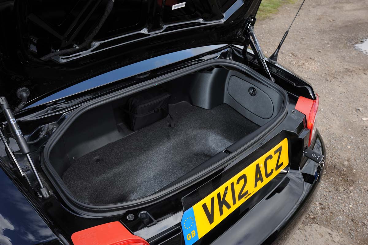 Mazda MX-5 boot