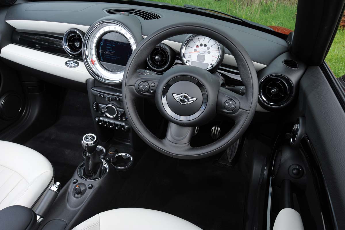 MINI Cooper interior