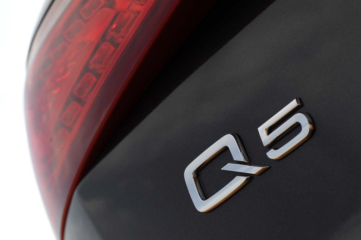 Audi Q5 badge